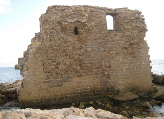 Pisan tower at Acco