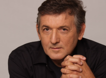 Yoni Rechter, singer and composer